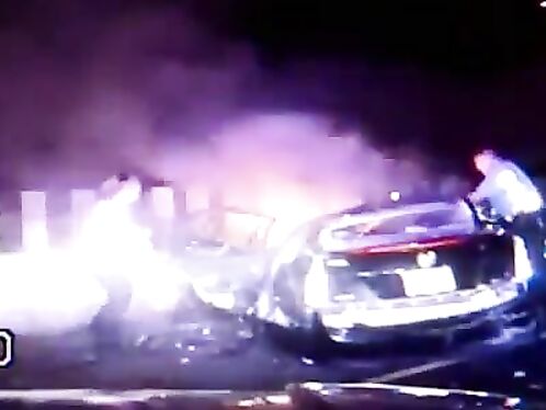 Dashcam Police, Civilians Rescue Passengers From Burning Vehicle