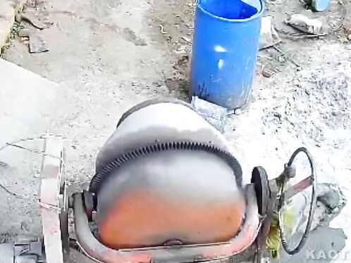 Woman Electrocuted To Death By Concrete Mixer