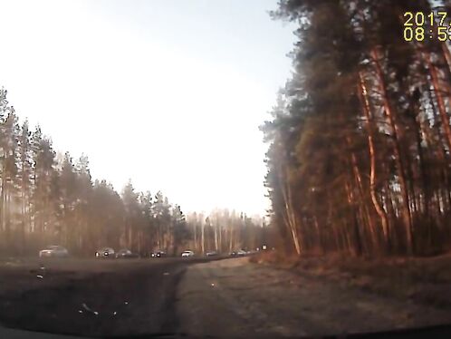 The Out-of-control Truck Hit The Side Of Kammer