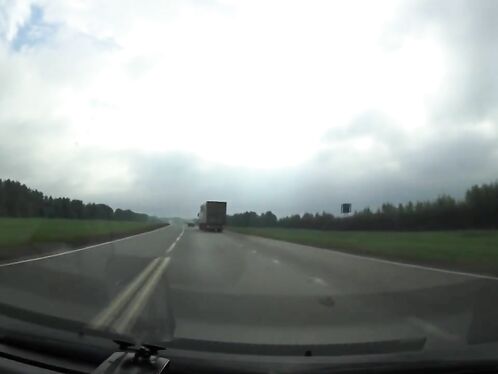 Road Rage Semi Doesn't Want To Be Overtaken