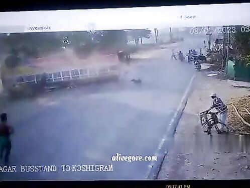 When The Bus Overturned, People On The Roof Fell Off Like Peas