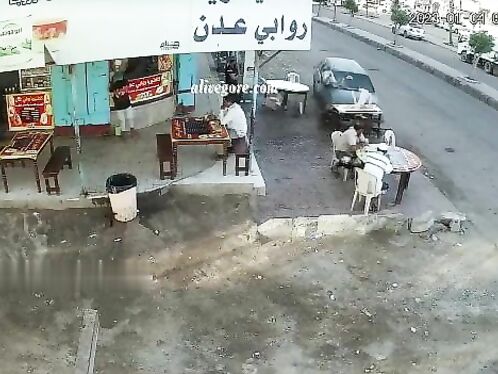 Three Men Were Injured In A Hit-and-run Incident With A Drunk Driver.