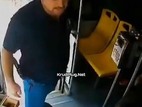 Mexican Bus Driver Slapped By Police