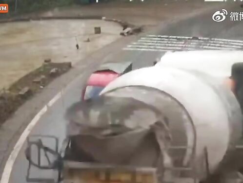 Tokyo Drift Is No Match For This Cement Truck Driver - Video