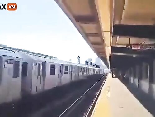 With Teens Working Out, New York Now Looks Like A Third World Country