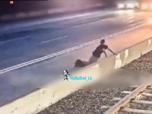 Absolutely Depraved POS Randomly Attacks Women In LA Subway Station