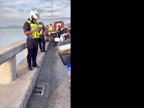 Malaysian Man Dies After Jumping From High Bridge
