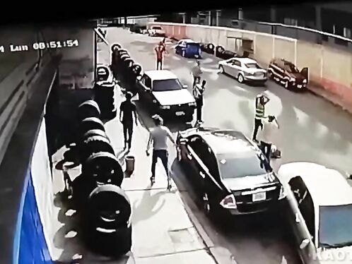 Venezuelan Tire Dealer Dies On The Spot