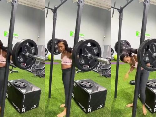 The 220-pound Girl Squatted And Almost Realized She Should Pay More Attention
