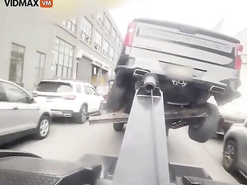 NYC Man Who Illegally Parked His Car Stole Trailer
