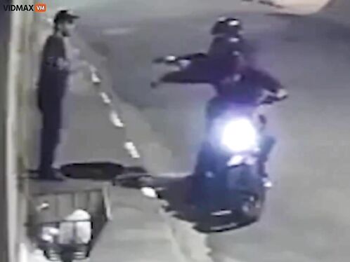 An Armed Motorcycle Suffers A Brutal Comeuppance In Brazil