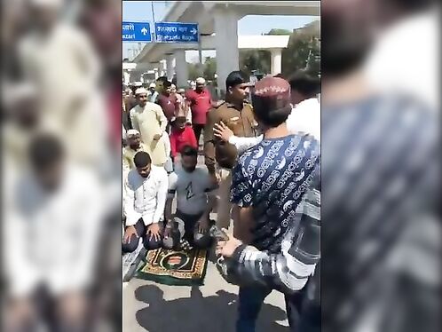 Do You Want To Pray In The Middle Of A Busy Street? Not When This Police Officer Is Here.
