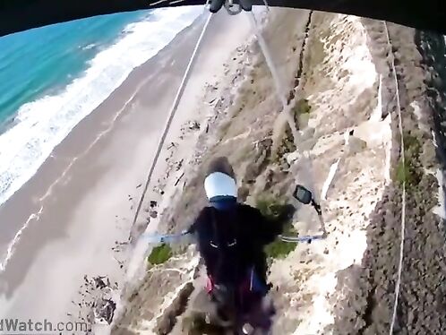 Hang Glider Nightmare: People Hit The Ground Hard