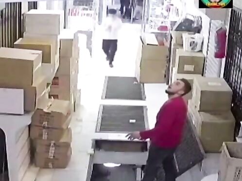 No Environmental Awareness When Making Phone Calls