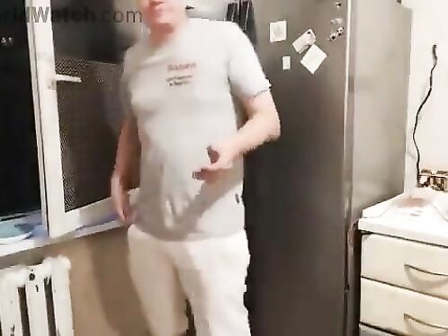 Ma'am, This Fish Is Not Fresh.