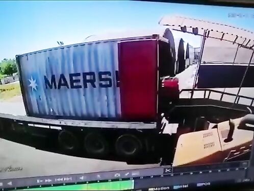 Truck Driver Plays Prank On Forklift Driver