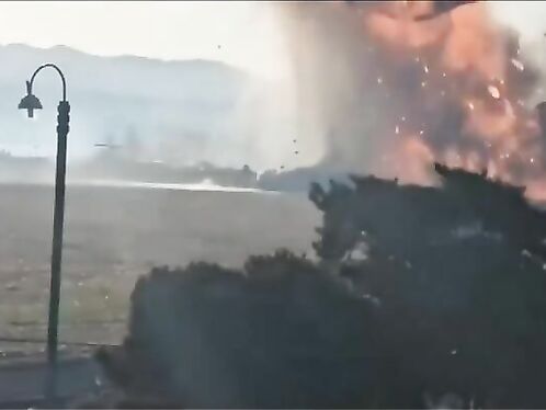 Raw Video Of The Plane Crash That Happened Today On The Jeju Peninsula In South Korea
