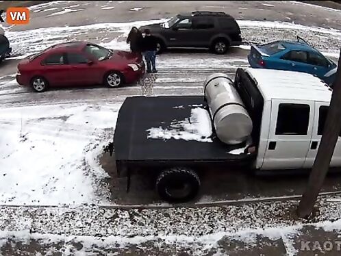 Karen Panics Just As Much As She Panics On The Street, She Also Panics When The Wrong Person Shows Up