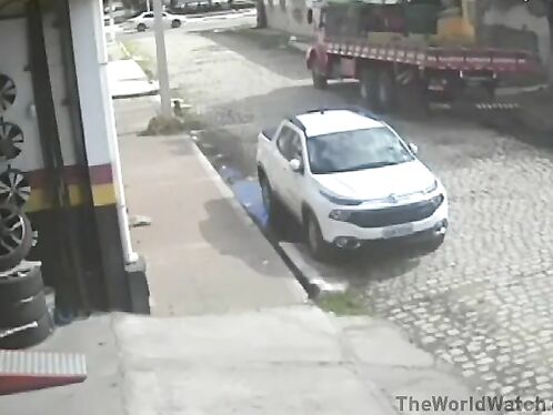 A Brutal Man Tried To Fix His Truck But Forgot To Put The Handbrake On