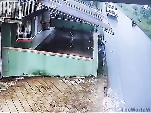 Taxi Driver's Bad Driving Style Triggers Chain Reaction