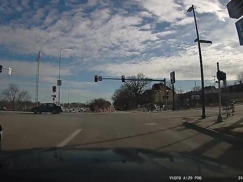Impatient Pickup Truck Driver Ran A Red Light And Nearly Hit A Car