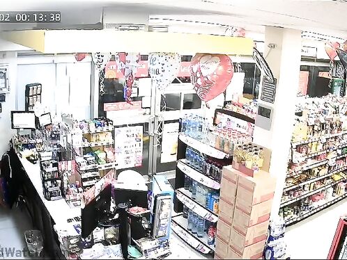 Instant Karma Thief Enters Store And Finds Security Waiting