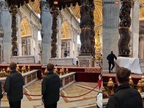 A Thug Breaks Into St Peter's Basilica In The Vatican