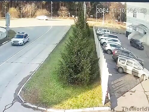 The Video Shows A Drunk Russian Policeman Driving A Bus And Crashing Head-on.