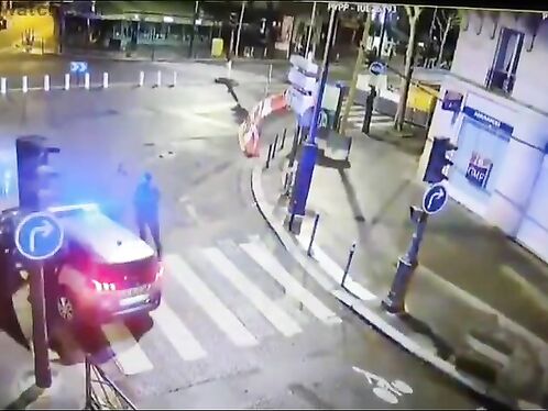 The Paris Police Chase Continues For A Long Time.