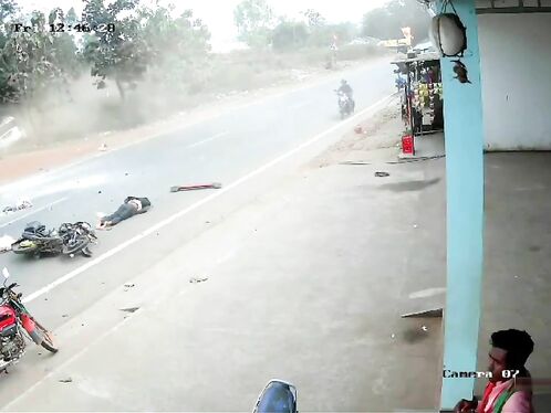 A Speeding Car Collided With A Rickshaw, Resulting In The Deaths Of Seven People.