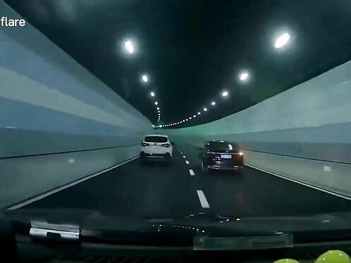 Drivers crash in tunnel