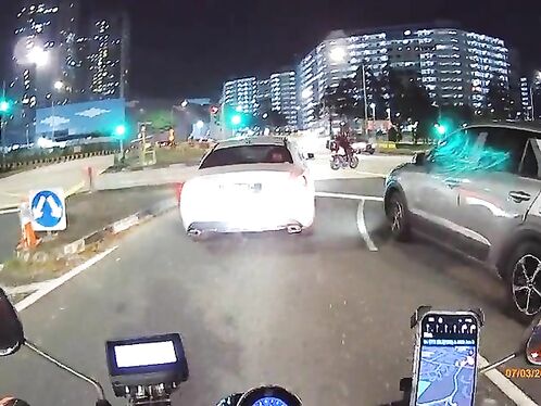 Driver forgets to turn