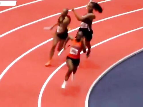 Runner accidentally knocks another off her feet during race