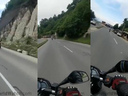 Motorcyclist crashes in the middle of the road