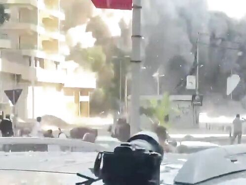 Israeli strike hits Beirut building