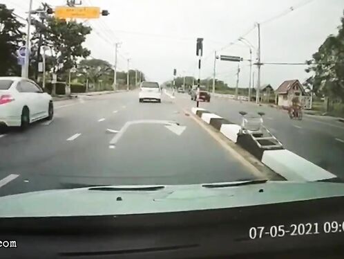 Car swerves off road and crashes into barrier