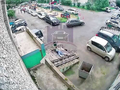 Drunk girl falls from 7th floor