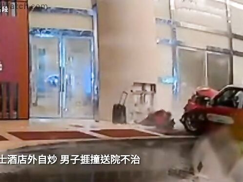 Taxi driver kills tourist