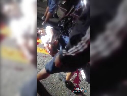 Woman fights off attacker in parking lot