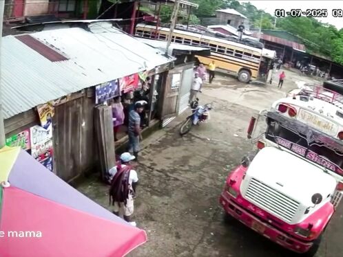 Man falls from bus and hits his head on pavement