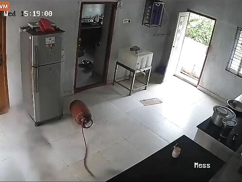 LPG cylinder explodes near couple