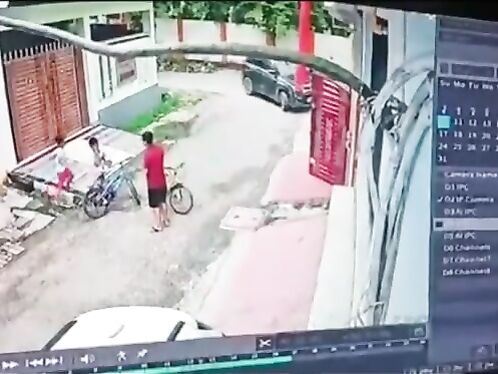Car's tire gets stuck on curb while parking
